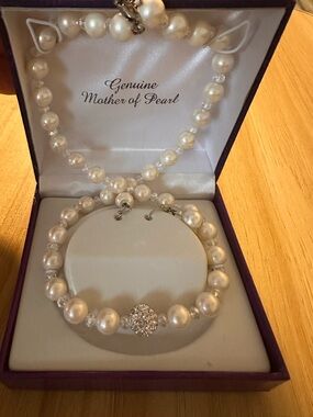 Genuine Mother of Pearl White Pearl Necklace